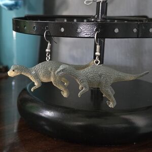 Reptile Dinosaur Earrings - Gray